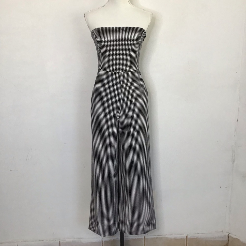 Express Women Vintage White Black Gingham Patterned Sleeveless Event Jumpsuit S